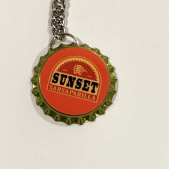 Fallout New Vegas Sunset Sarsaparilla Cap Keychain - 3.5inch Keychain - Picture 5 of 8
